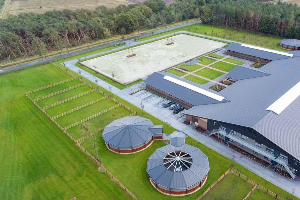 Gorgeous Professional Equestrian Property on 4,2 ha/10 acres in Kronenberg (The Netherlands)